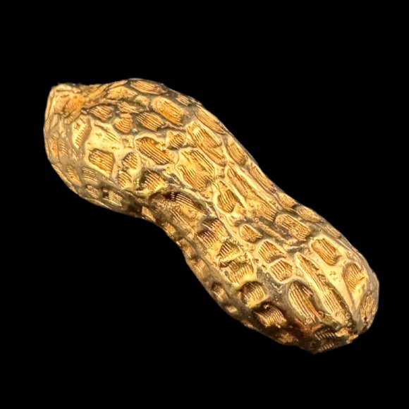 Vintage Jewelry - Vintage Peanut Pin